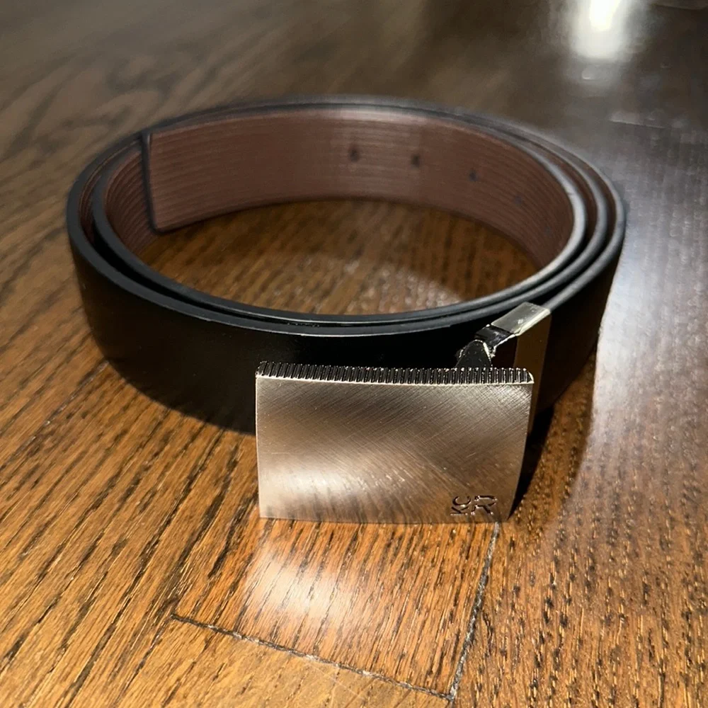 Kenneth Cole Metal Buckle Reversible Black and Brown Men’s Size XL 42-44 Belt